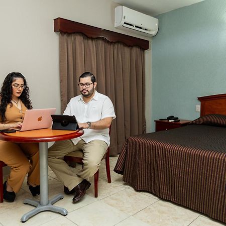 Hotel San Juan Centro فيلاهيرموسا المظهر الخارجي الصورة